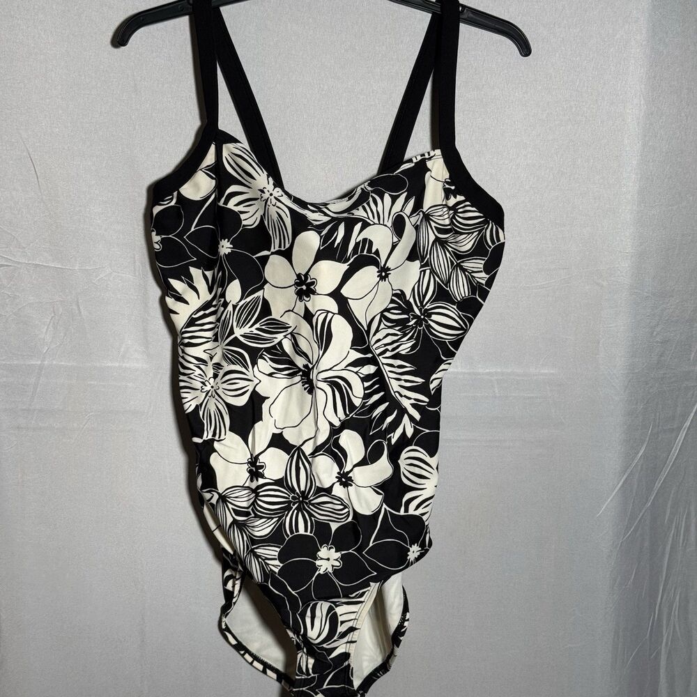 Ralph Lauren One Piece Swimsuit Black White Floral Tummy Control Est M Vacation
